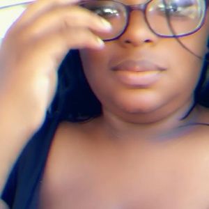 Meet your Posher, Abigail